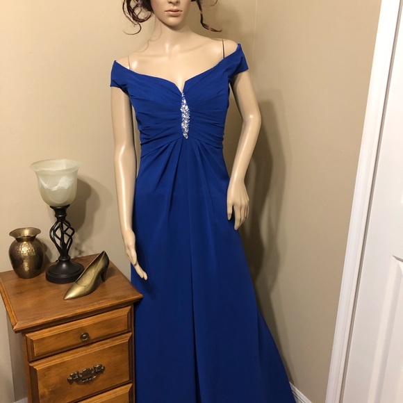 Sofia Tolli Designed Gown Dresses & Skirts - Beautiful Sofia Tolli Designer Gown Size 18